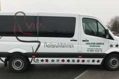 ursula-schueler-rollstuhlfahrtendienst-bus-vip-sprinter-bordeuax-side