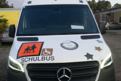 ursula-schueler-rollstuhlfahrtendienst-bus-vip-sprinter-gold-front