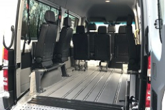 ursula-schueler-rollstuhlfahrtendienst-bus-vip-sprinter-lemon-4