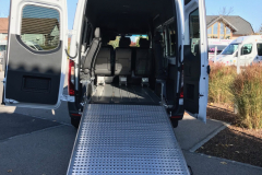 ursula-schueler-rollstuhlfahrtendienst-bus-vip-sprinter-tuerkis-back-open-rotated