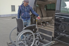 ursula-schueler-rollstuhlfahrtendienst-bus-viano-vip-bus-5