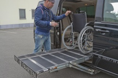 ursula-schueler-rollstuhlfahrtendienst-bus-viano-vip-bus-7