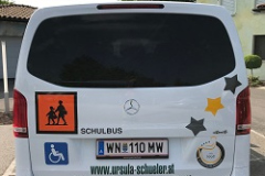 ursula-schueler-rollstuhlfahrtendienst-bus-vip-vito-traffic-dottergelb-4