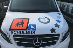 ursula-schueler-rollstuhlfahrtendienst-bus-vip-vito-traffic-euroblau-2